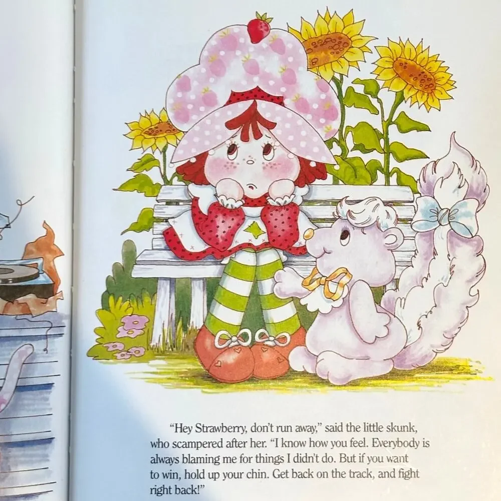 Vintage 1983 First Ed. Strawberry Shortcake, Pets on Parade, Hardcover